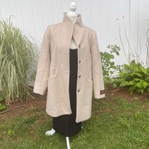 BNWT Wilfred cream colored cocoon coat brand new with tags size S Aritizia